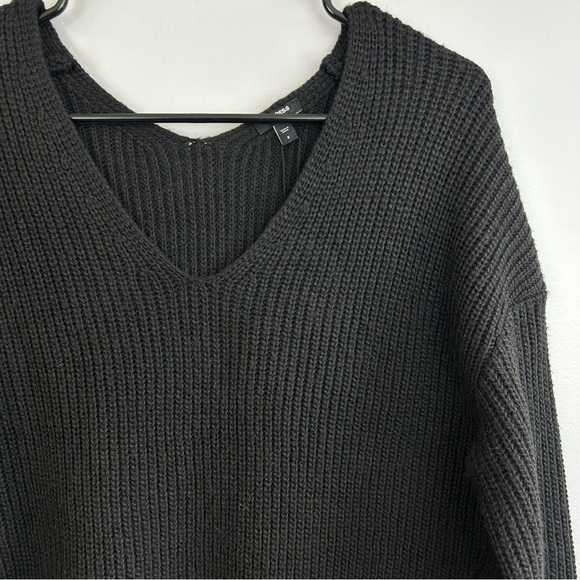 NWT Express Black Ribbed V-Neck Cozy Pullover Sweater Size Small - Picture 4 of 10